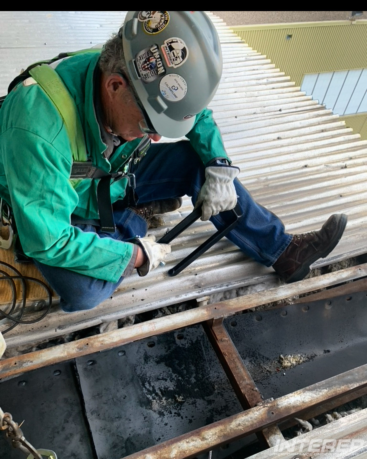 Take a look at Carl lining up this Viton Rubber Expansion Joint for the final splice. 